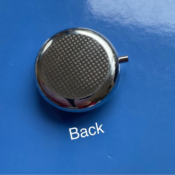 Ocean Pill Box with Mirror, Pill Box 3 sections. Carry your pills with class. - Picture 5 of 6